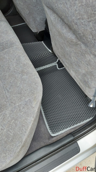 Автомобильные коврики Nissan Bluebird XI (U14) (1996 - 2001)