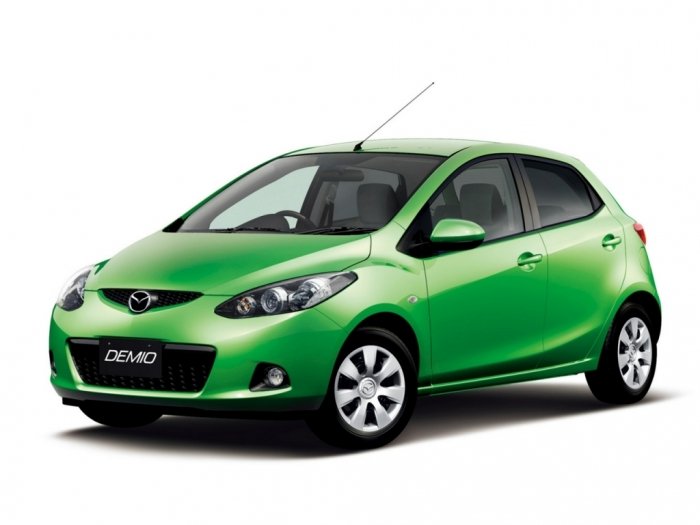 Автомобильные коврики Mazda 2 (DE) правый руль (2010 - 2015)